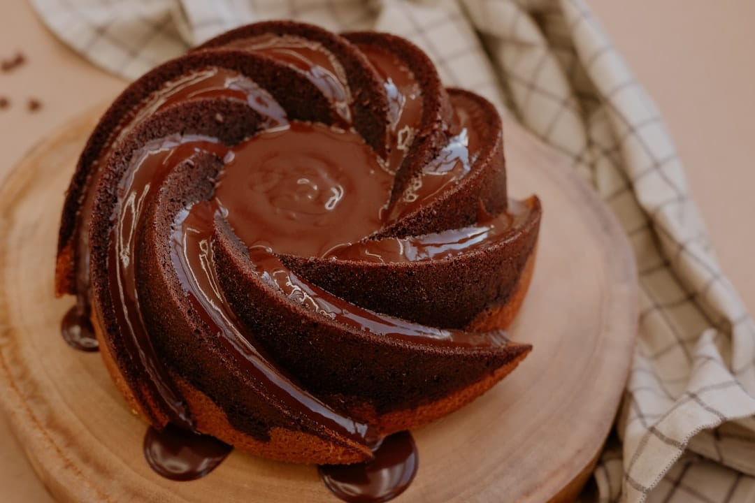 découvrez notre délicieuse recette de gâteau au chocolat : un dessert riche et moelleux, parfait pour toutes les occasions. laissez-vous séduire par ce plaisir sucré et savourez chaque bouchée de ce classique irrésistible.